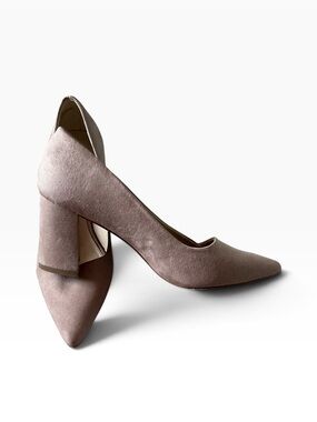 Michael Kors Elaina beige suede block heel pointy toe pumps shoes size 9